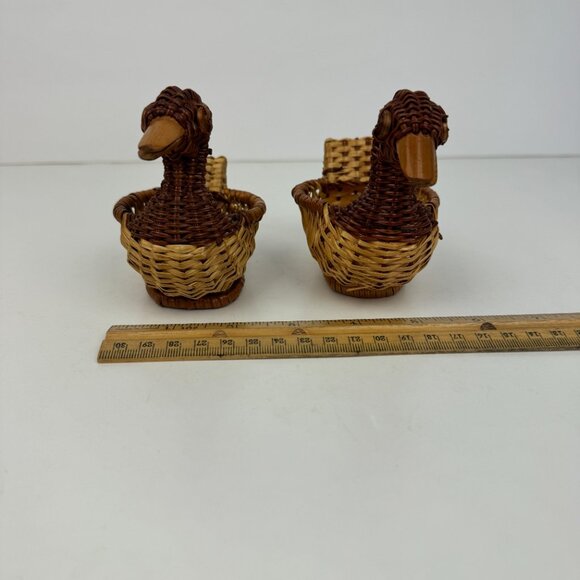 2 Small Vtg Tan Wicker Rattan Woven Ducks Geese Goose Tabletop Decor Planter - Picture 10 of 13
